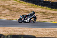 anglesey-no-limits-trackday;anglesey-photographs;anglesey-trackday-photographs;enduro-digital-images;event-digital-images;eventdigitalimages;no-limits-trackdays;peter-wileman-photography;racing-digital-images;trac-mon;trackday-digital-images;trackday-photos;ty-croes